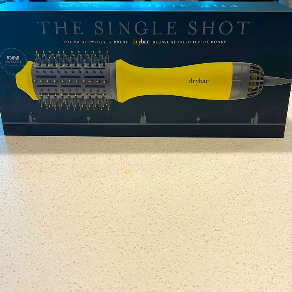 Drybar Round 2.5” Barrel Blow-Dryer Brush